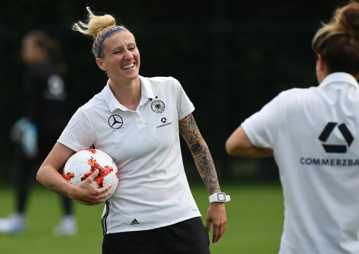 Trainerdebatte bei DFB-Frauen: Mittag für einen Neustart