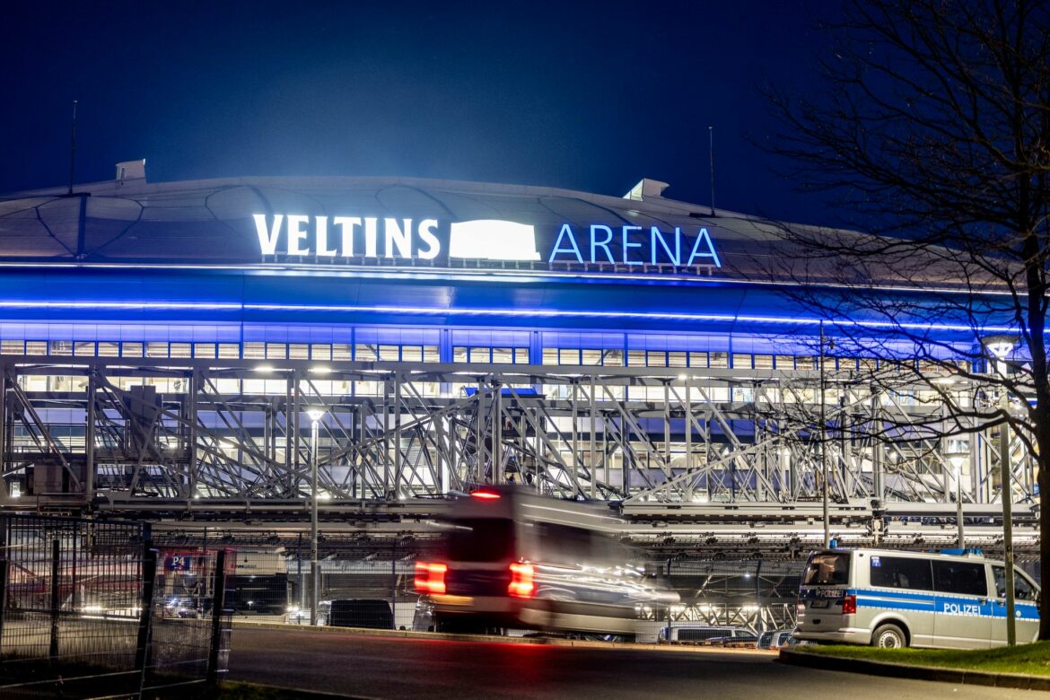 Schalke-Rostock: Fan-Auseinandersetzung in Gelsenkirchen