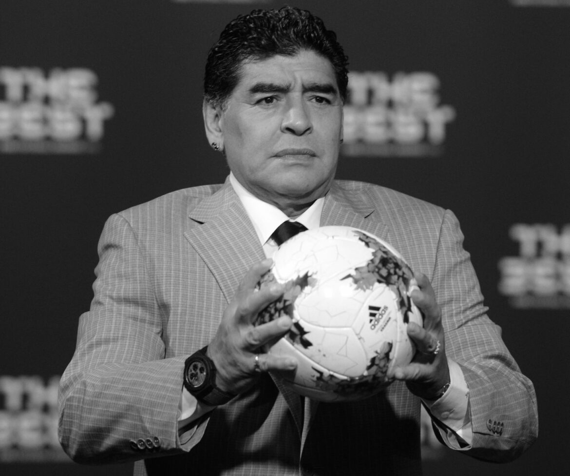 Maradona-Erben klagen gegen Versteigerung von Goldenem Ball