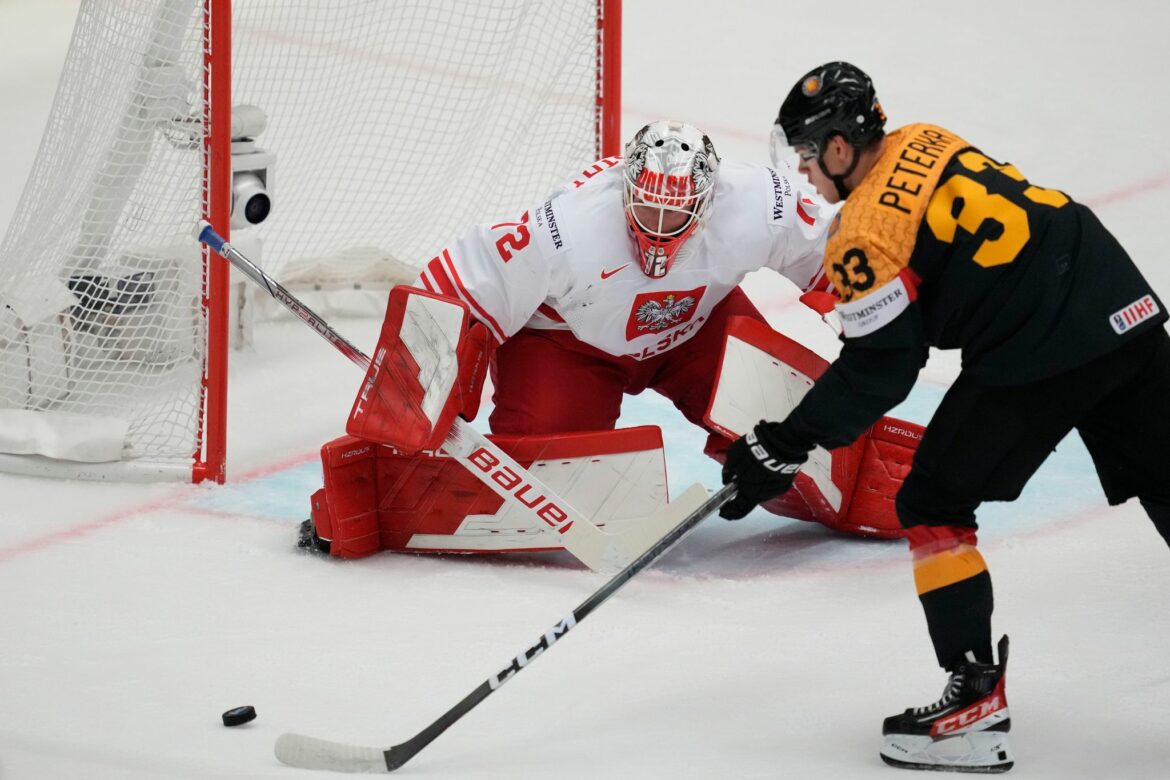 Zittersieg gegen Polen: DEB-Team vor Viertelfinal-Einzug