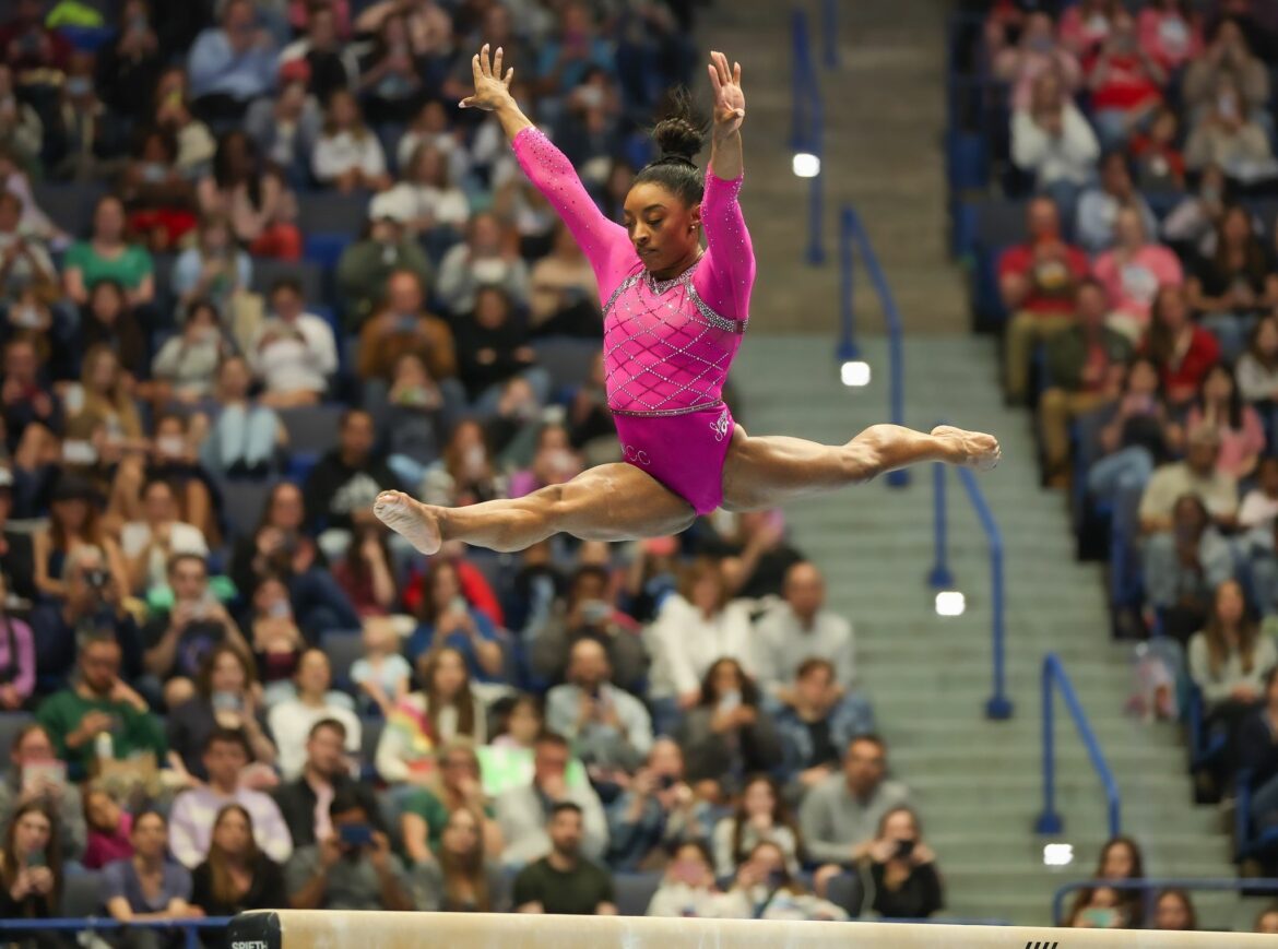 Simone Biles startet mit Topleistung in Olympia-Saison