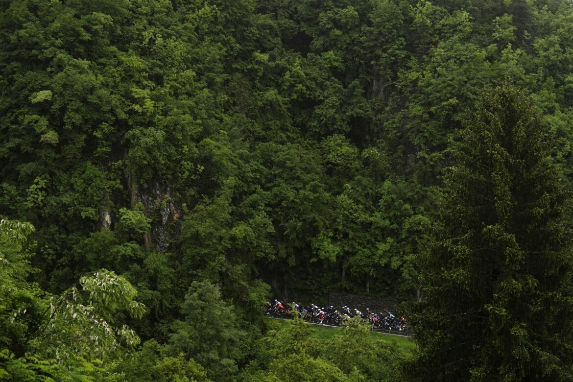 Durchblick im Wetter-Chaos: Pogacar gewinnt 16. Giro-Etappe