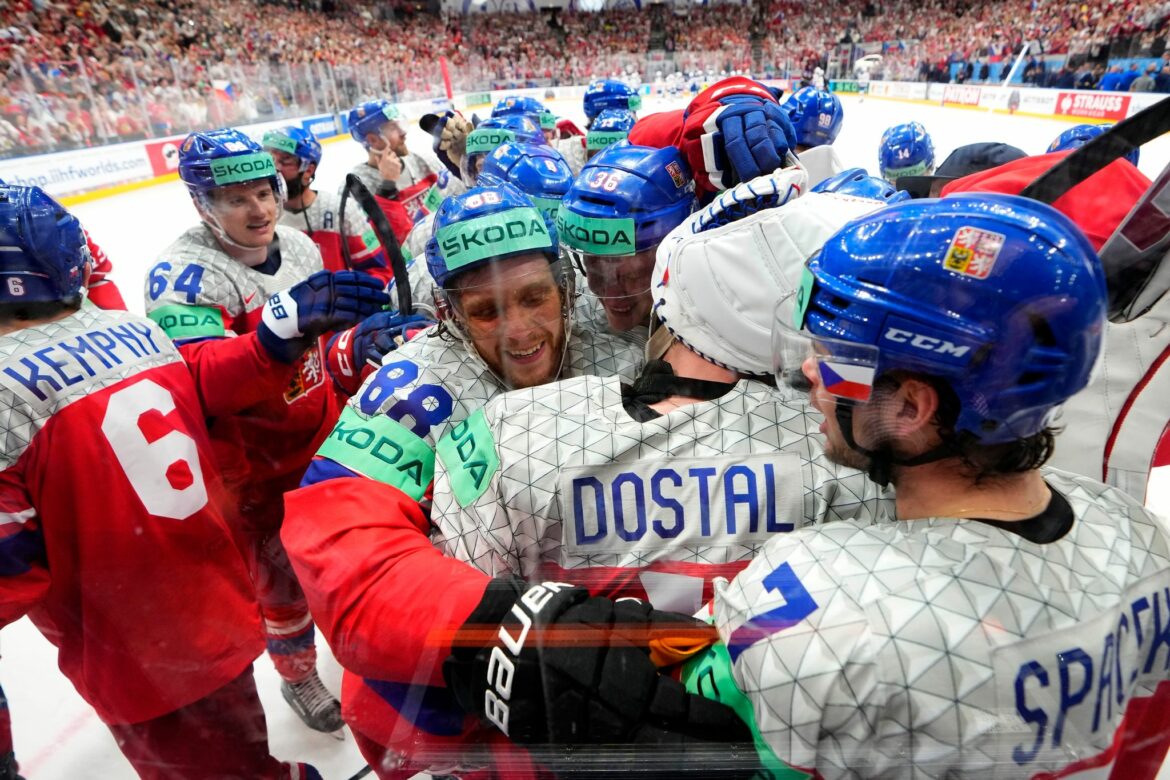 WM-Gastgeber Tschechien und Schweden erreichen Halbfinale