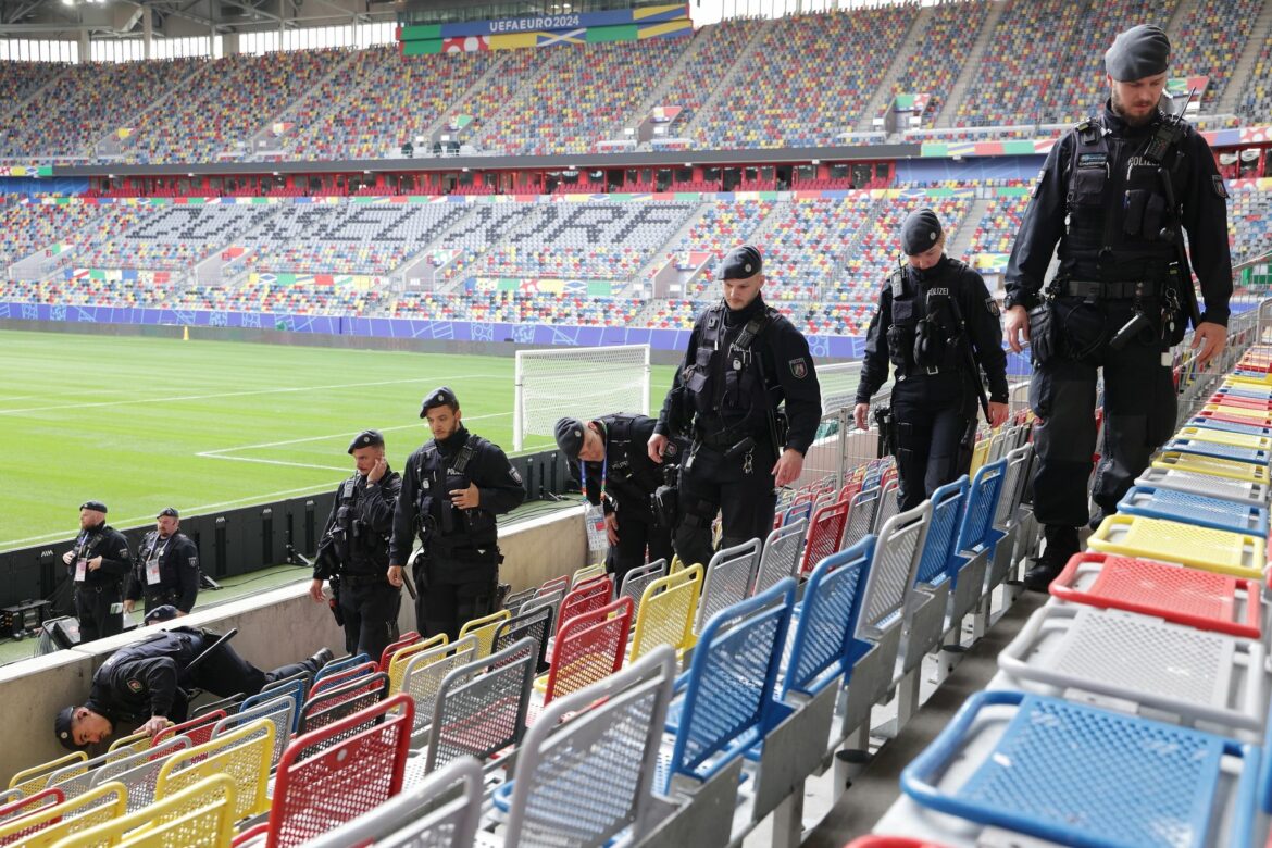 580 ausländische Polizisten bei Fußball-EM im Einsatz