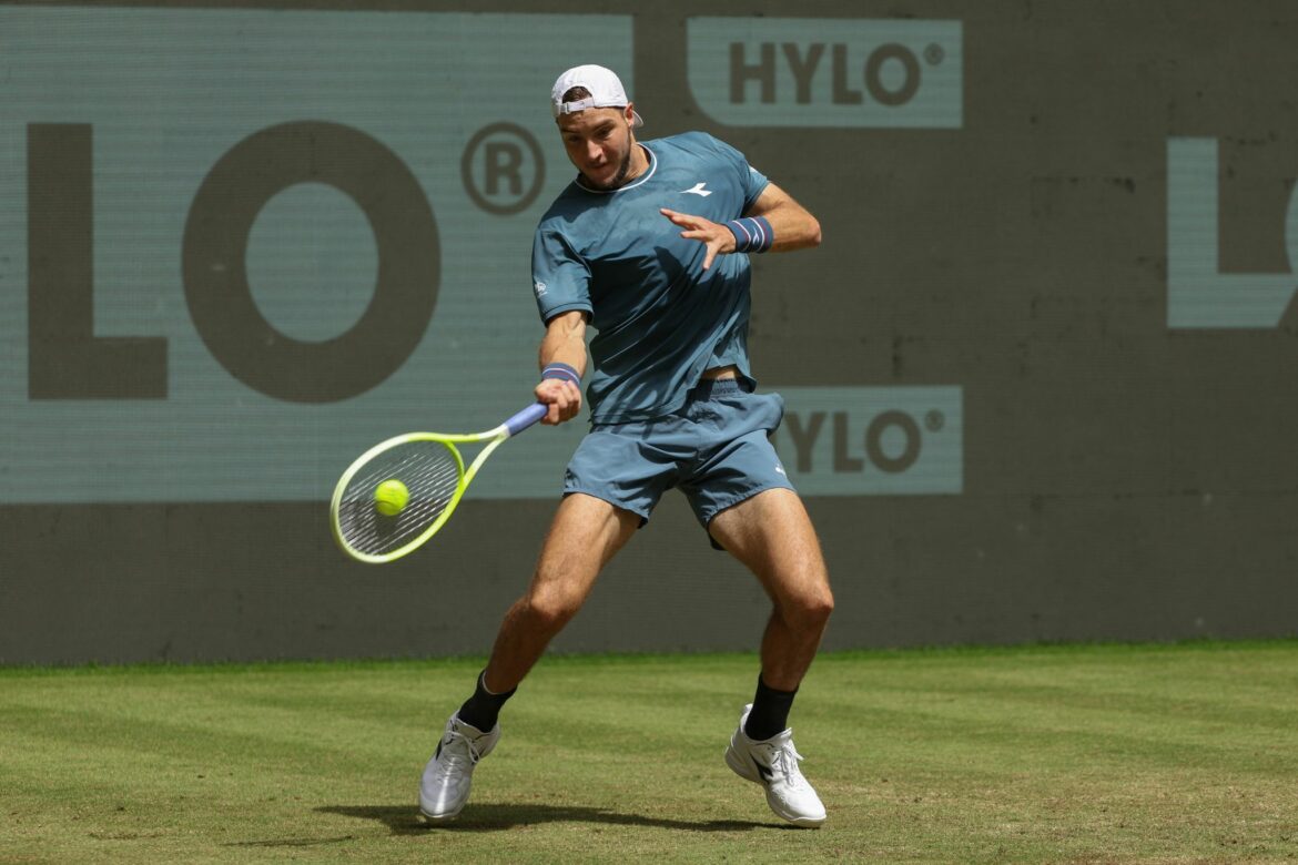 Struff beim Tennis-Turnier in Halle im Achtelfinale