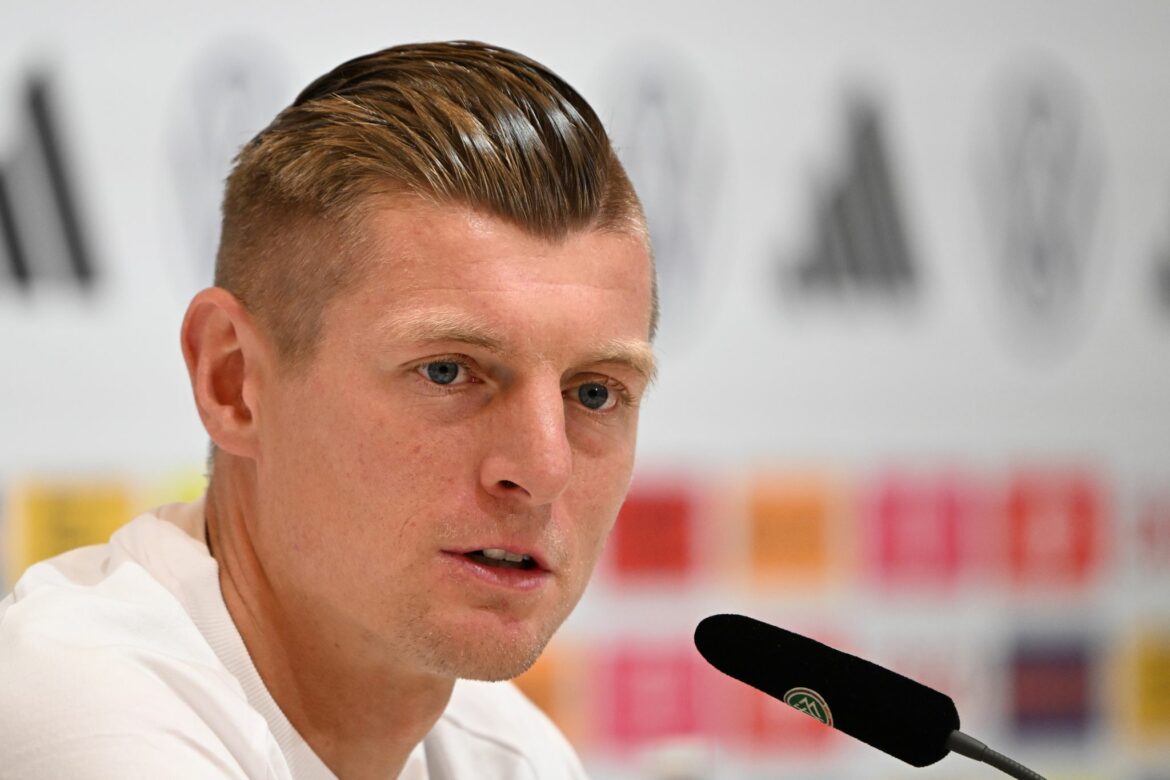 Toni Kroos: Fußballer dürfen Augen nicht verschließen