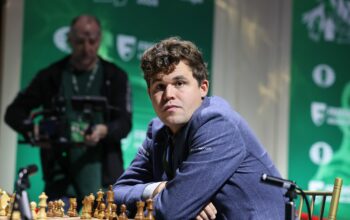 Wegen einer Jeans: WM-Aus für Titelverteidiger Carlsen