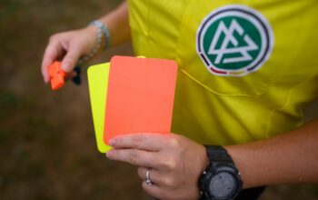 Referee verklagt DFB Schiri GmbH wegen Diskriminierung