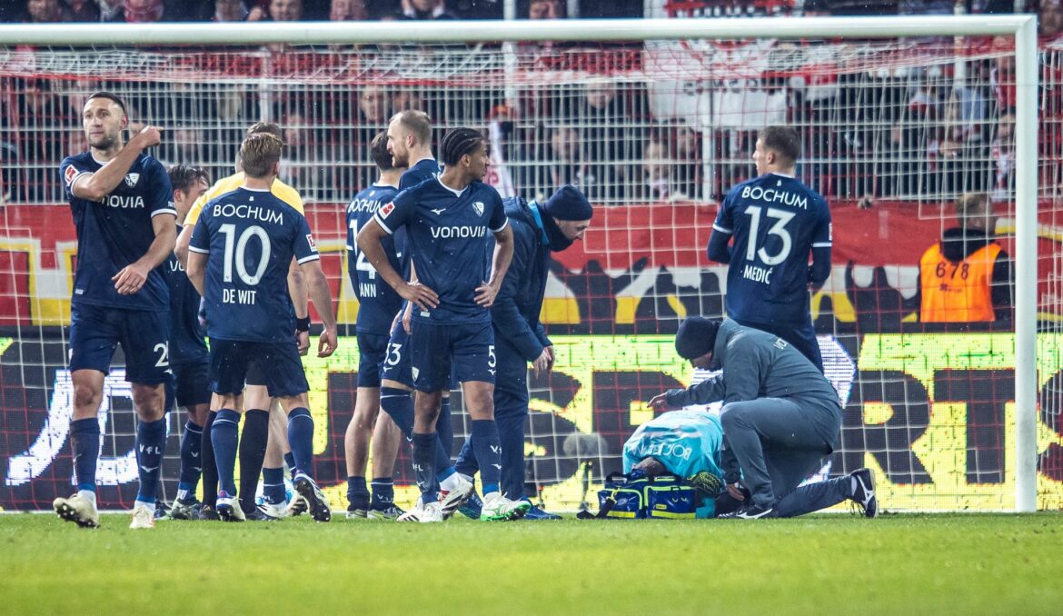 Union Berlin verhängt Stadionverbot nach Feuerzeug-Wurf