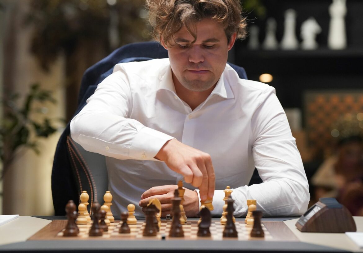 Schach-Superstar Carlsen gibt im Januar Debüt für St. Pauli