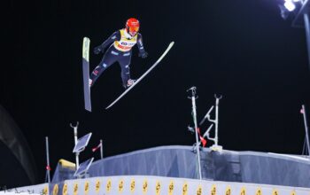 Skispringerinnen fehlen knapp 80 Zentimeter aufs Podium