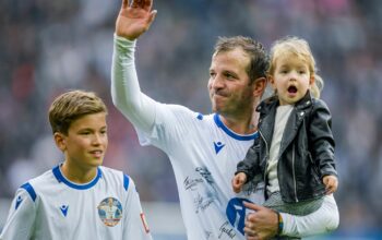 Ajax verlängert mit Sohn von Rafael van der Vaart