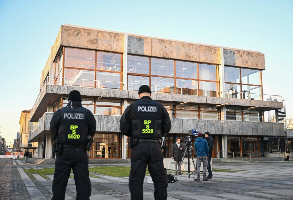 DFB zu Polizeikosten: «Wettbewerbsnachteil für Deutschland»