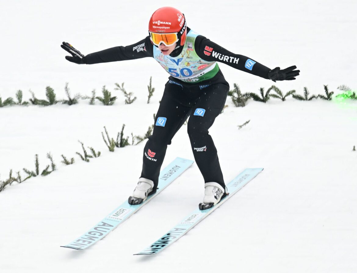 WM-Generalprobe der Skispringerinnen: Freitag wieder Zweite