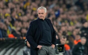 Mourinho zu Fenerbahce-Aus: Schiedsrichter «arrogant»