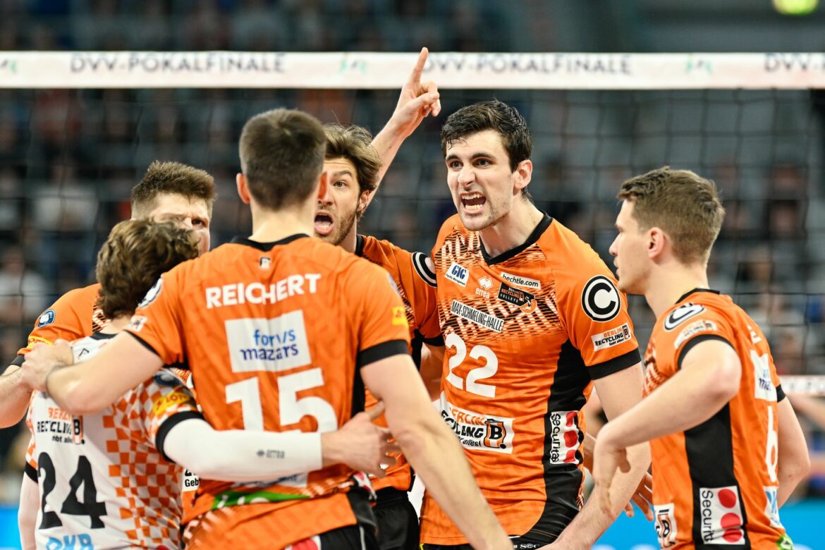 BR Volleys gewinnen dank Hanes Final-Krimi gegen Düren