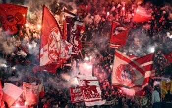 Über 100 Pyro-Vergehen in Dortmund: Geldstrafe für FC Bayern